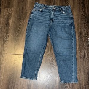 American Eagle Stretch Mom Jeans